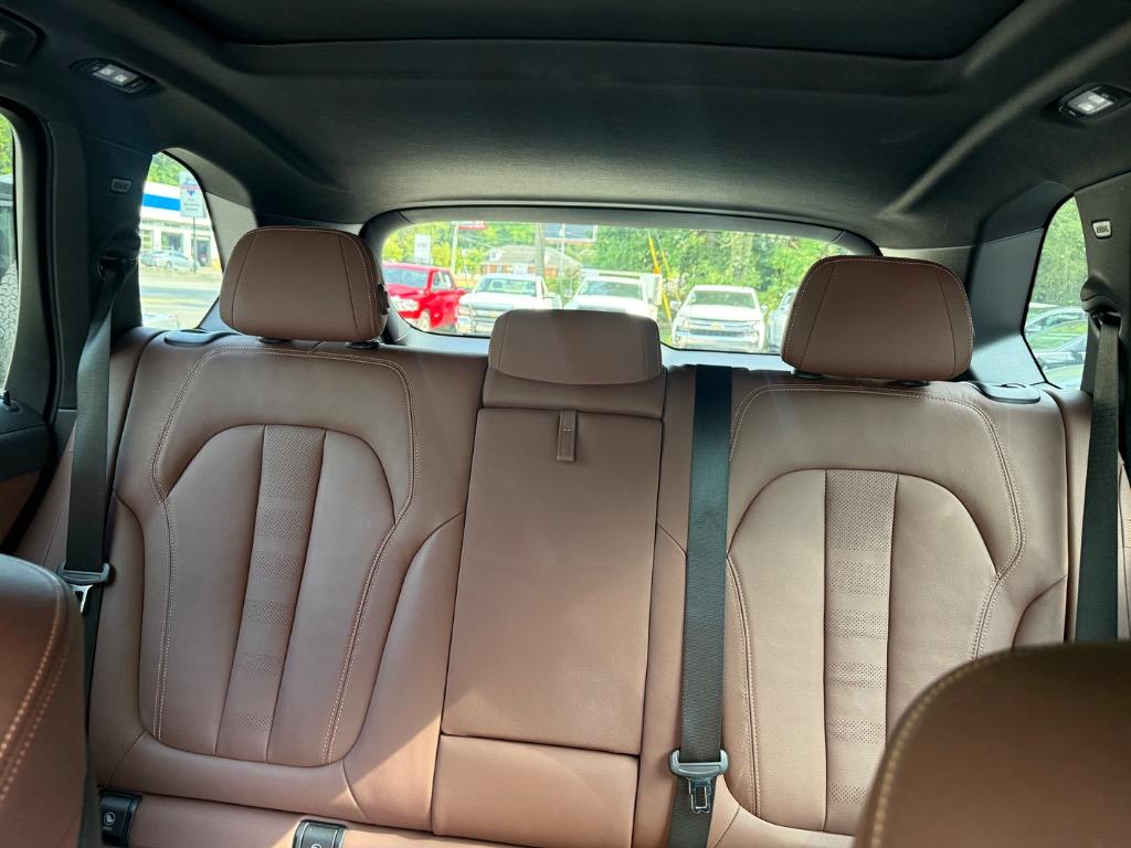 BMW X5 photo 7