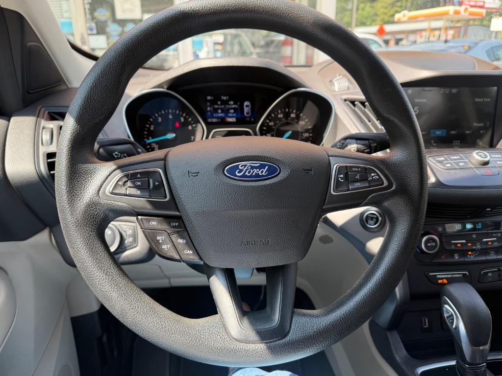 Ford Escape photo 5