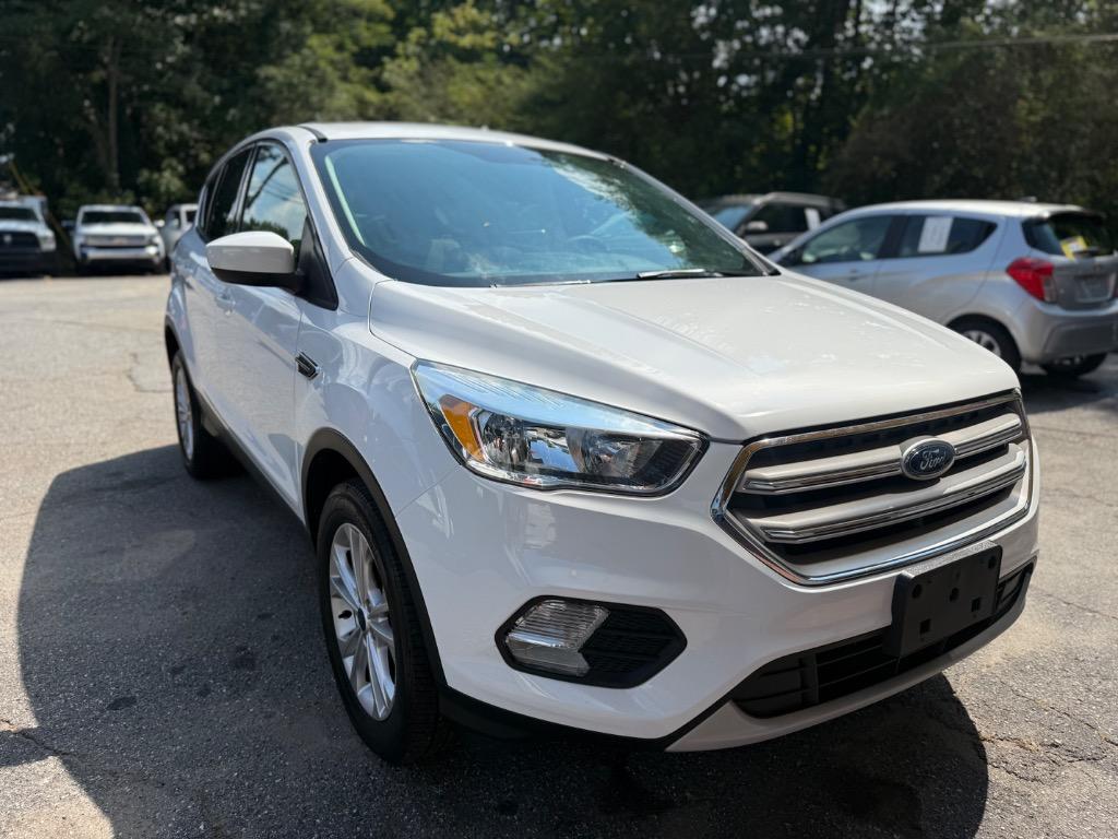 Ford Escape photo 8
