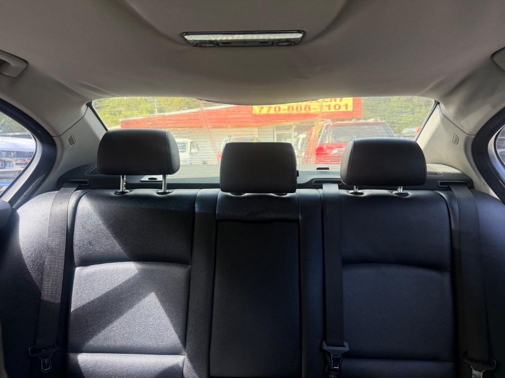 BMW 5-Series photo 18