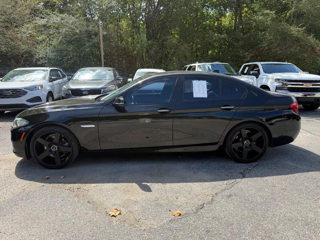 BMW 5-Series photo 13