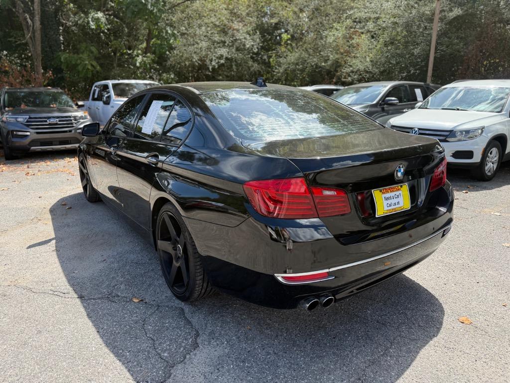 BMW 5-Series photo 7