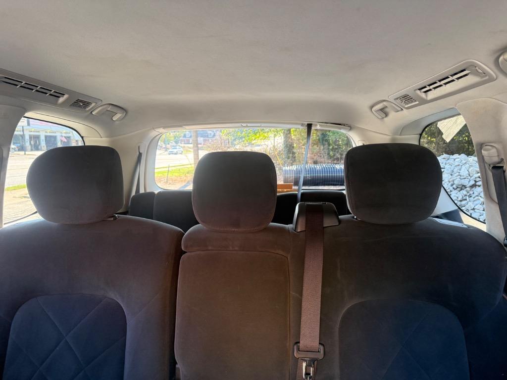 Nissan Armada photo 21