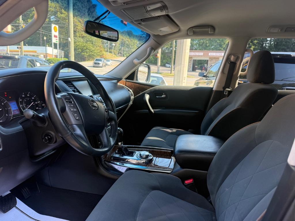 Nissan Armada photo 16