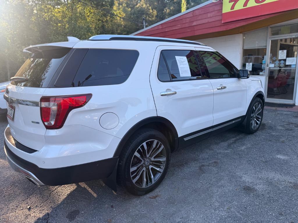 Ford Explorer photo 19