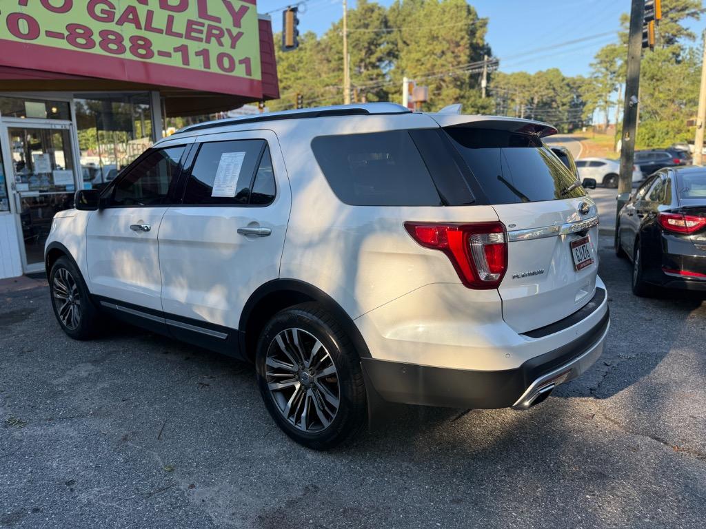 Ford Explorer photo 20