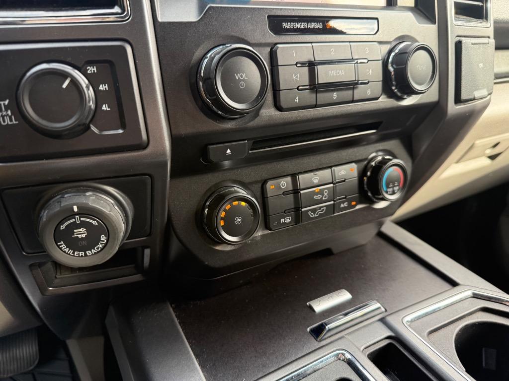 Ford F-150 photo 23