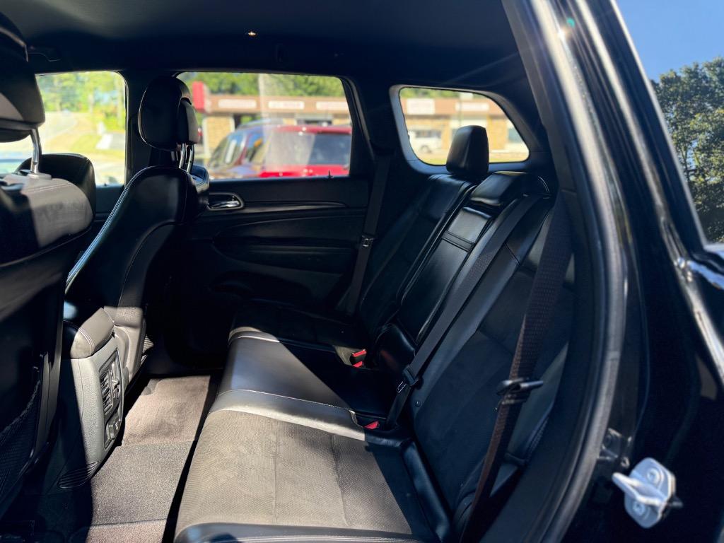 Jeep Grand Cherokee photo 15