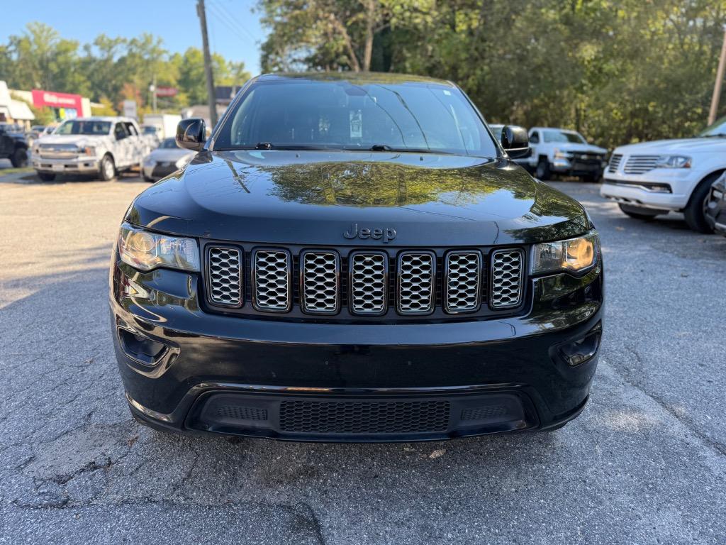 Jeep Grand Cherokee photo 7