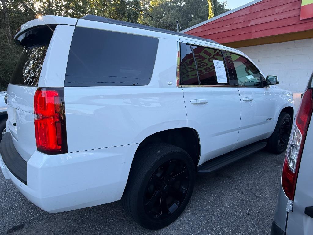 Chevrolet Tahoe photo 9