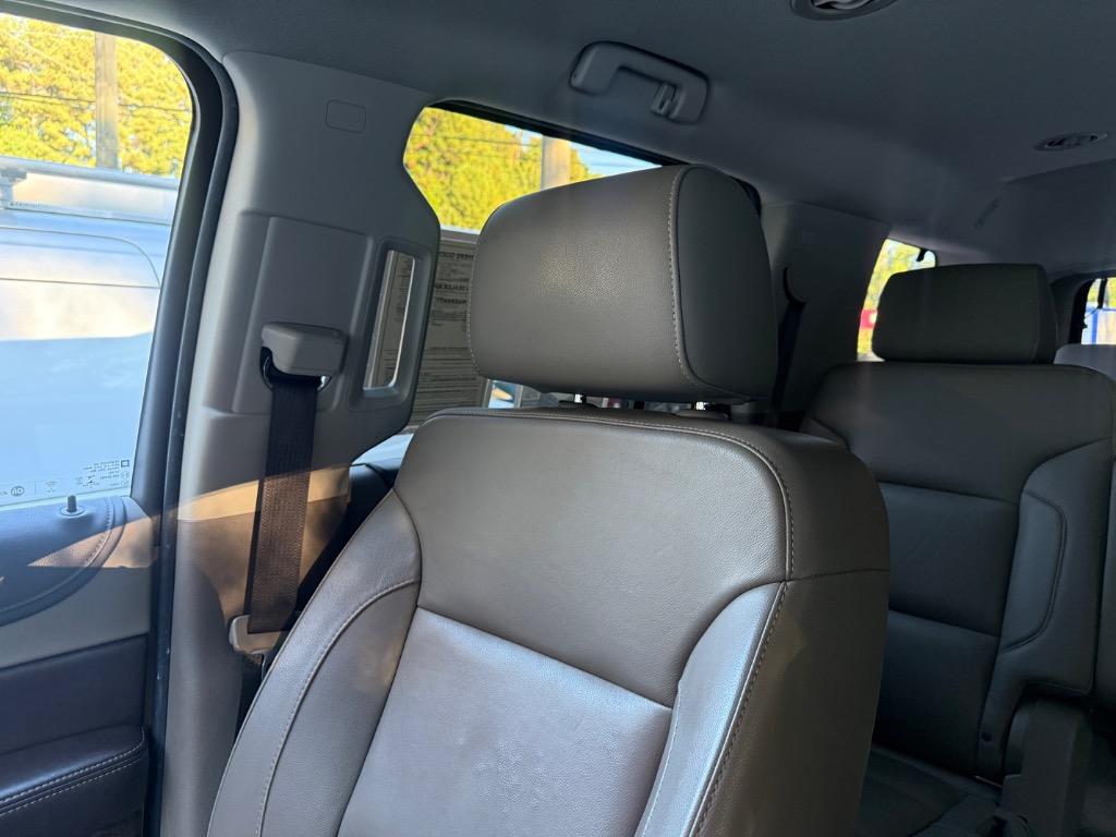 Chevrolet Tahoe photo 19