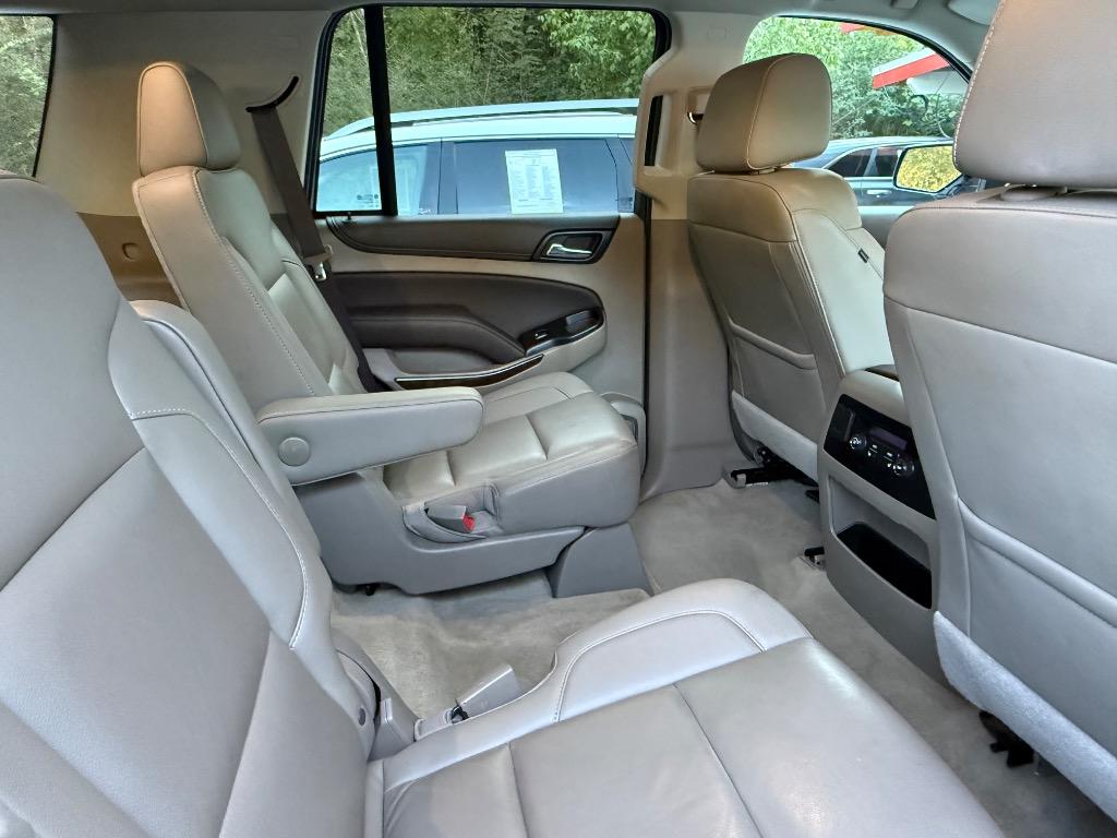 Chevrolet Tahoe photo 8