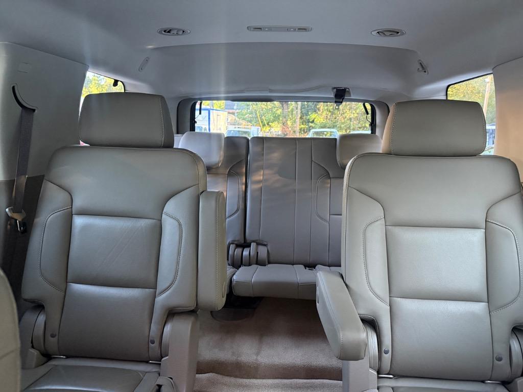 Chevrolet Tahoe photo 18