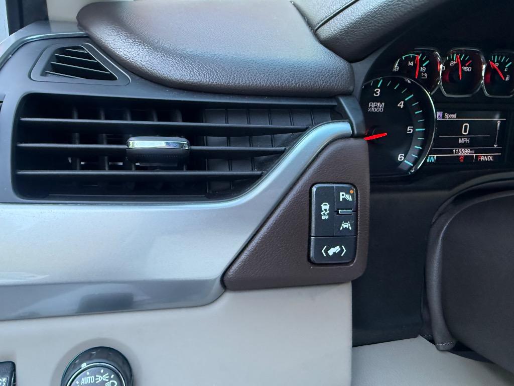 Chevrolet Tahoe photo 13