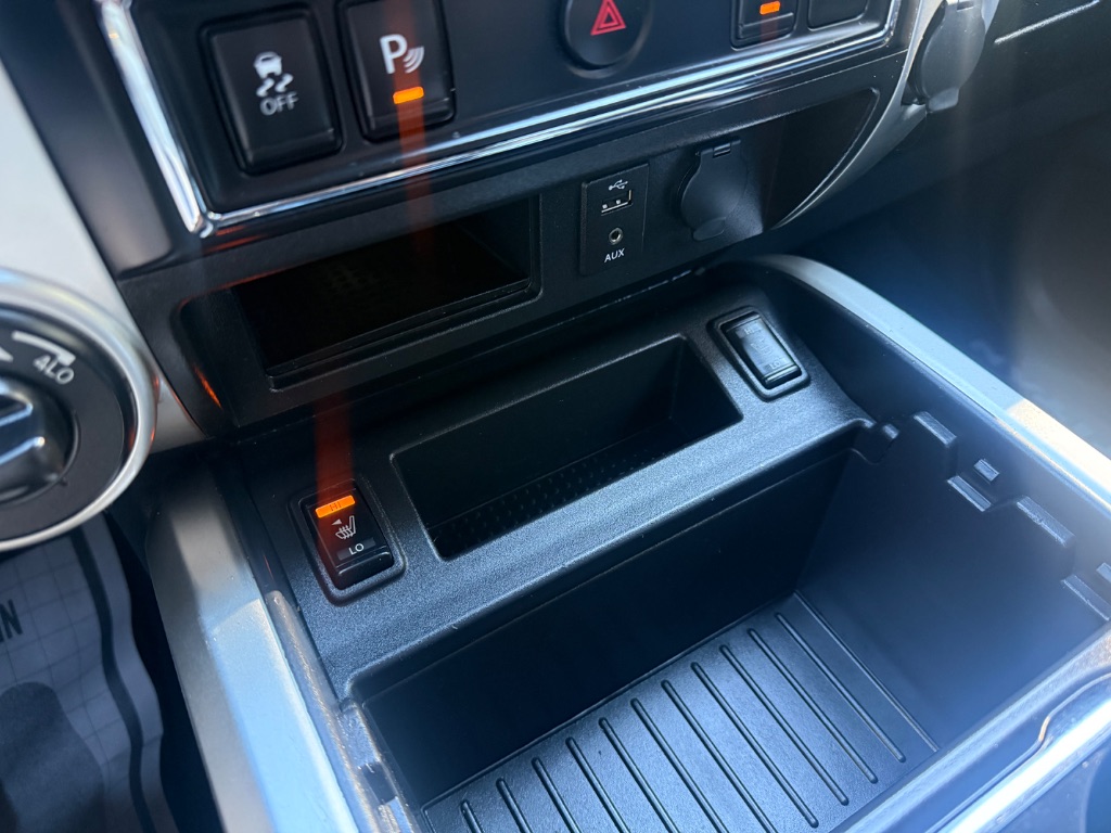 Nissan Titan photo 20