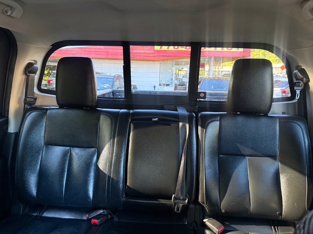 Nissan Titan photo 21