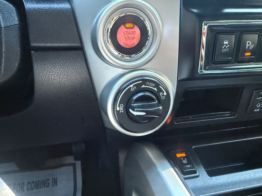 Nissan Titan photo 19