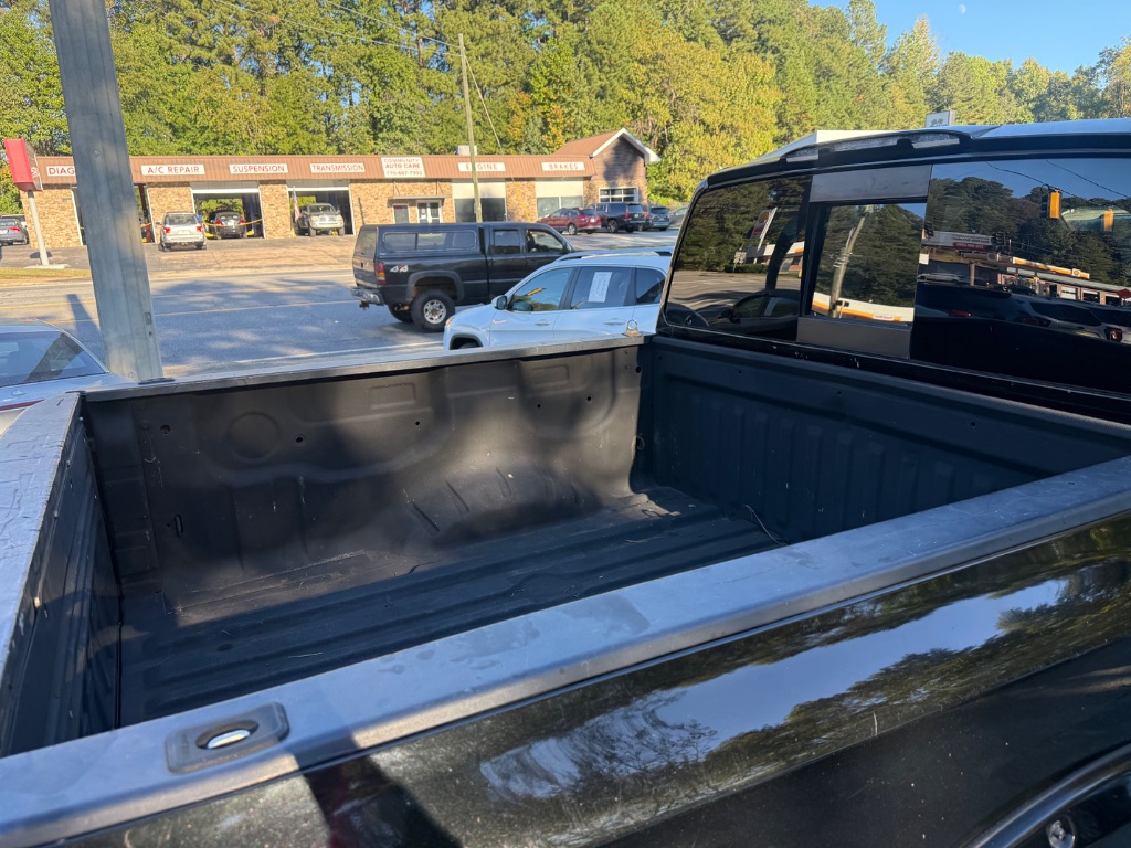 Nissan Titan photo 13