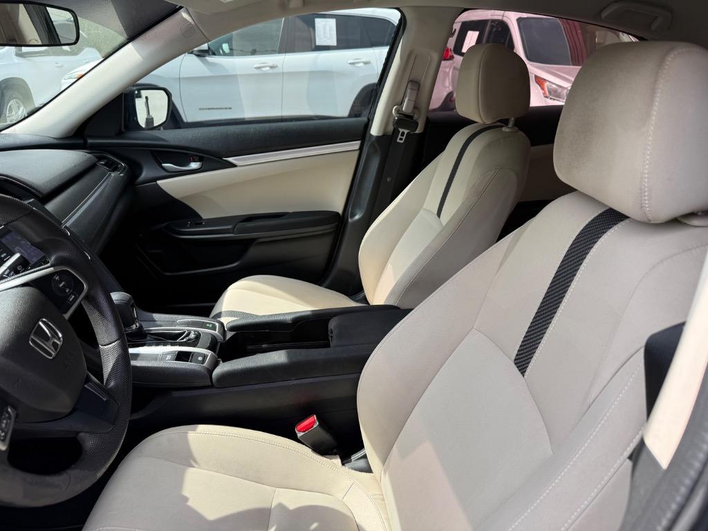 Honda Civic photo 12