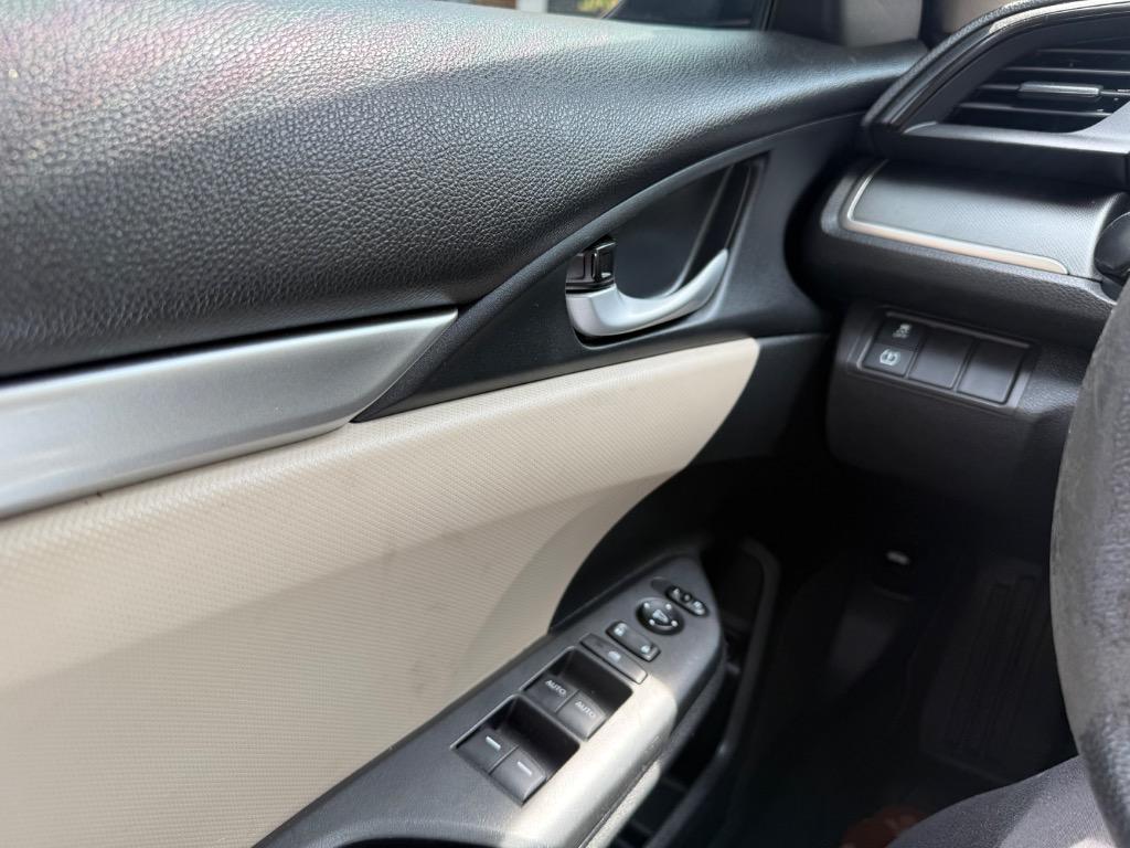Honda Civic photo 15