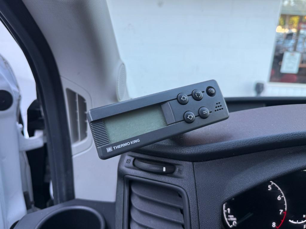 Ford Transit photo 3