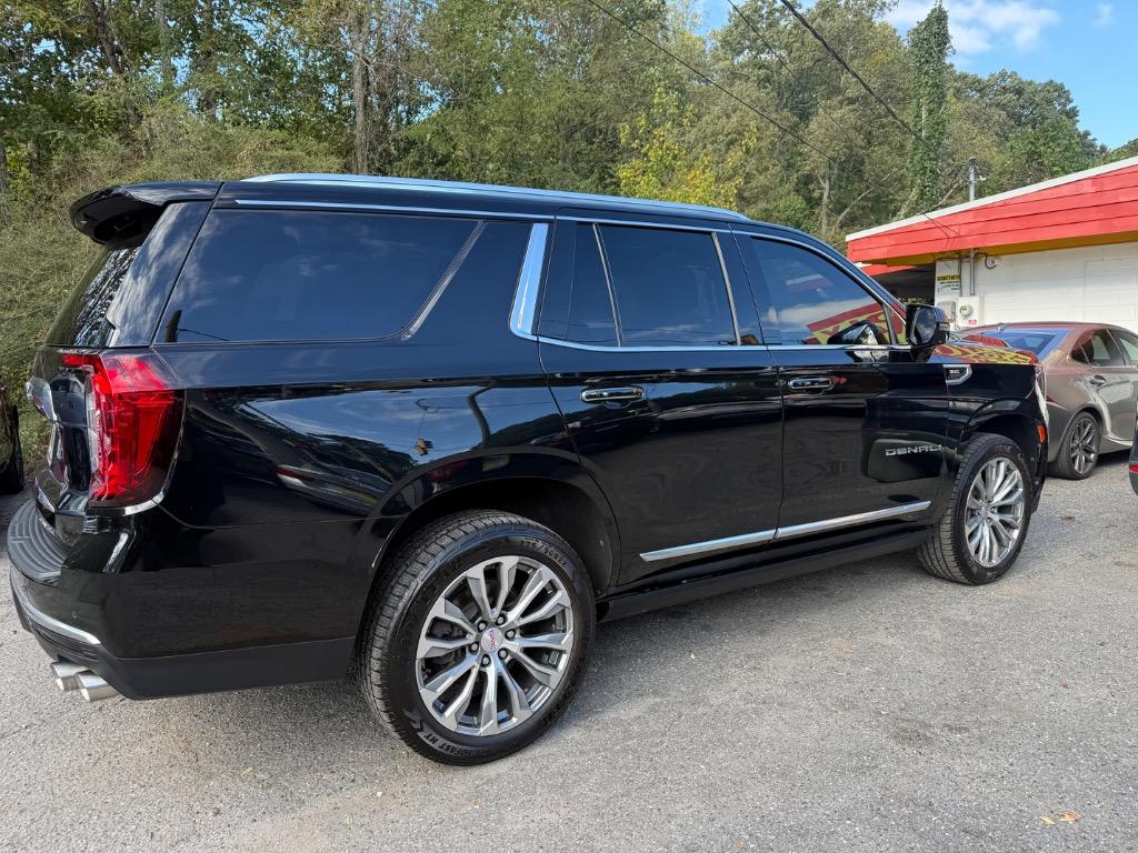 GMC Yukon photo 8