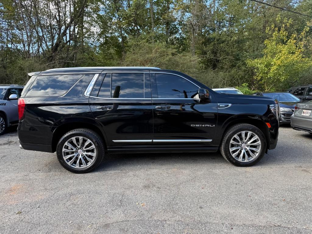 GMC Yukon photo 9