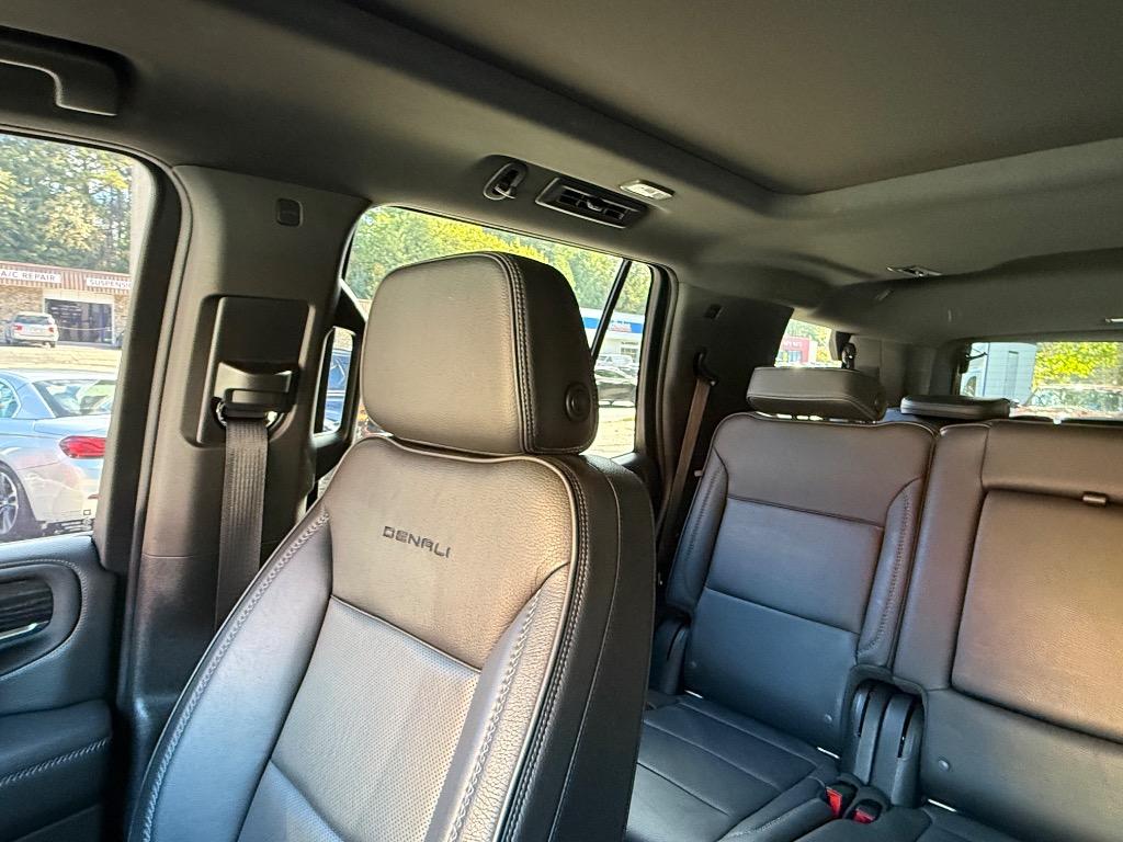 GMC Yukon photo 17