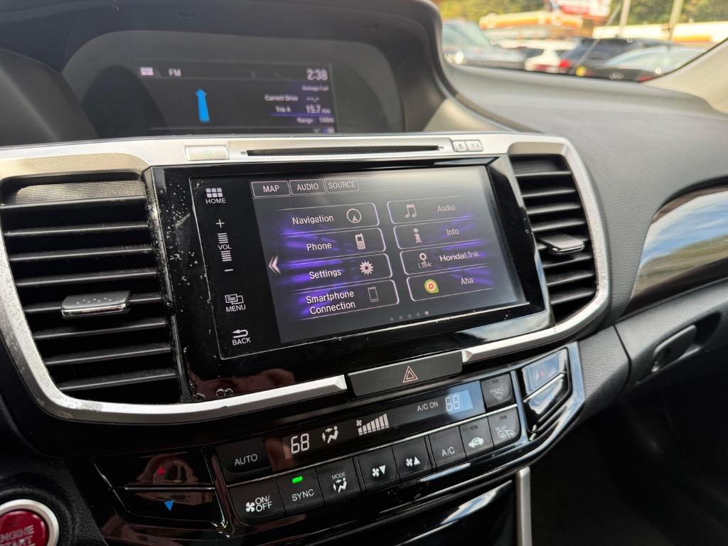 Honda Accord photo 16