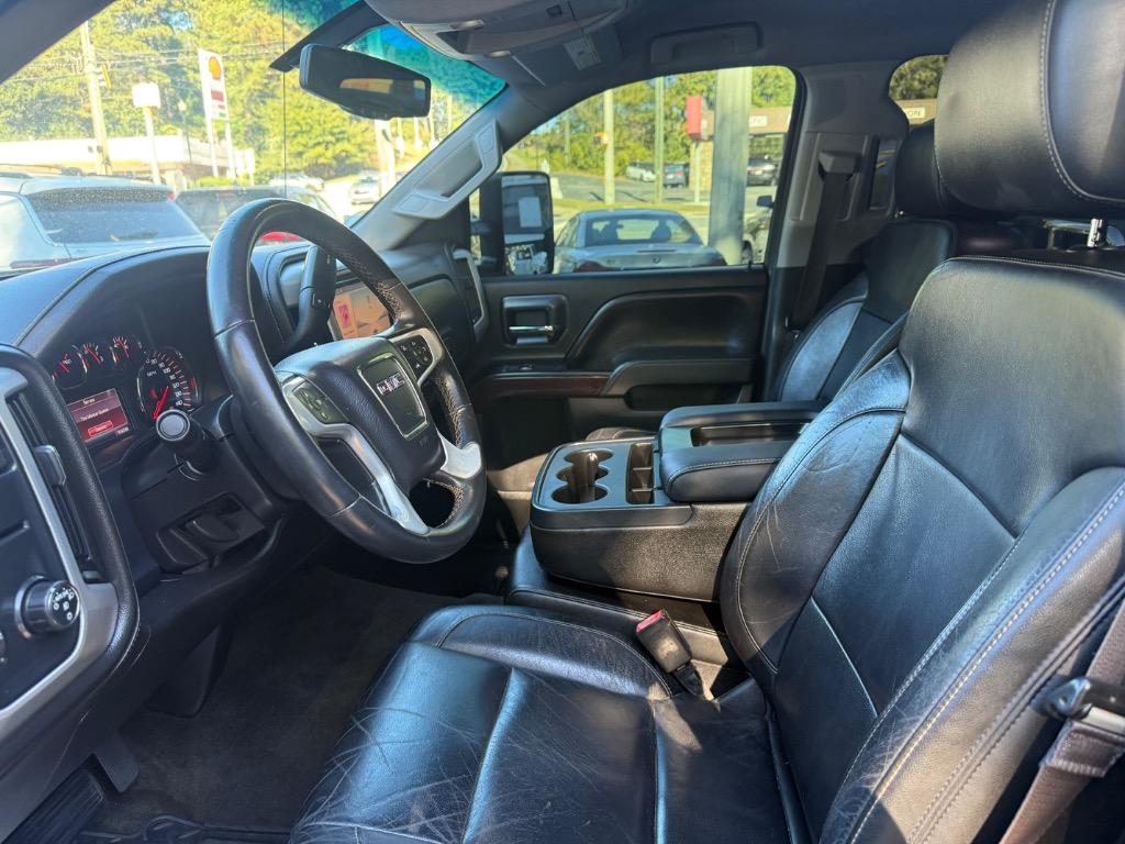 GMC Sierra photo 3