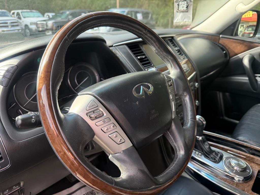 Infiniti QX80 photo 3
