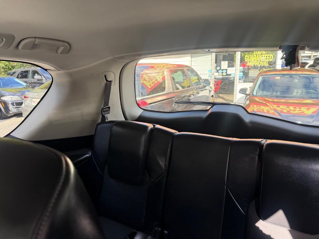 Infiniti QX80 photo 8