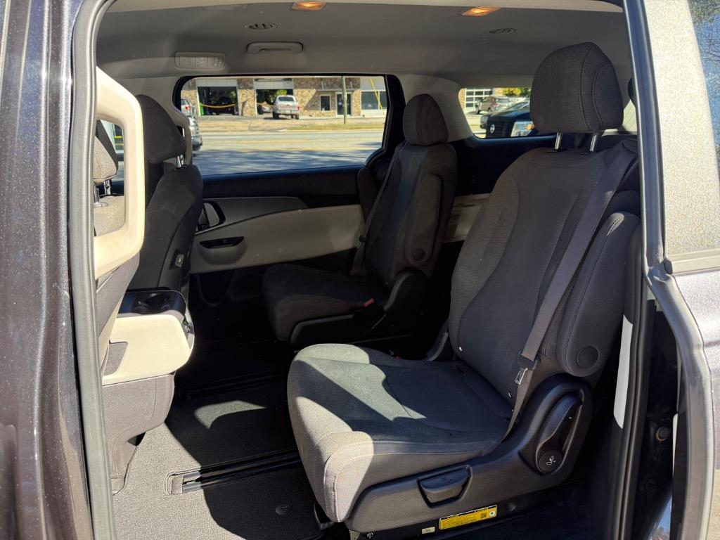 Kia Carnival photo 10