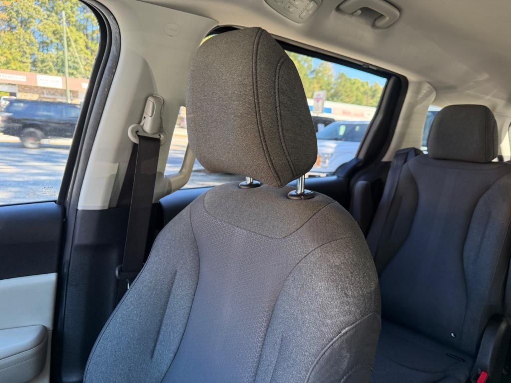 Kia Carnival photo 8