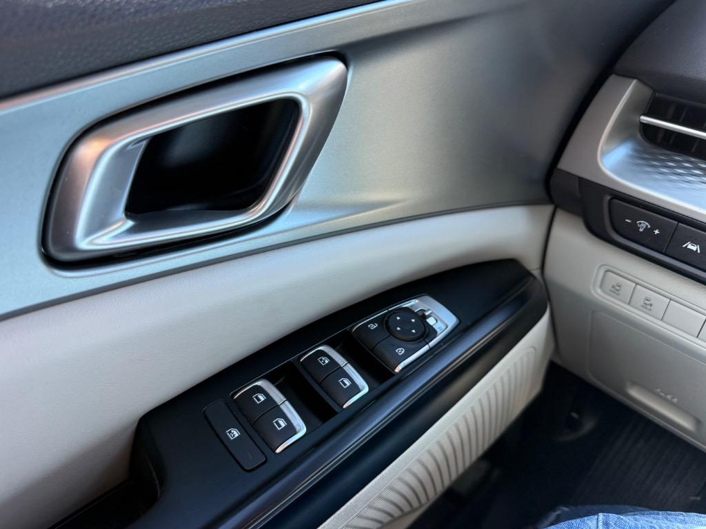 Kia Carnival photo 9
