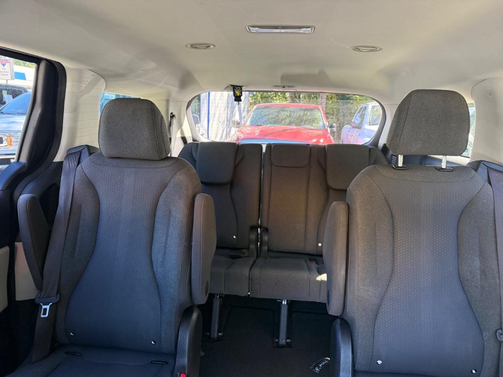 Kia Carnival photo 7