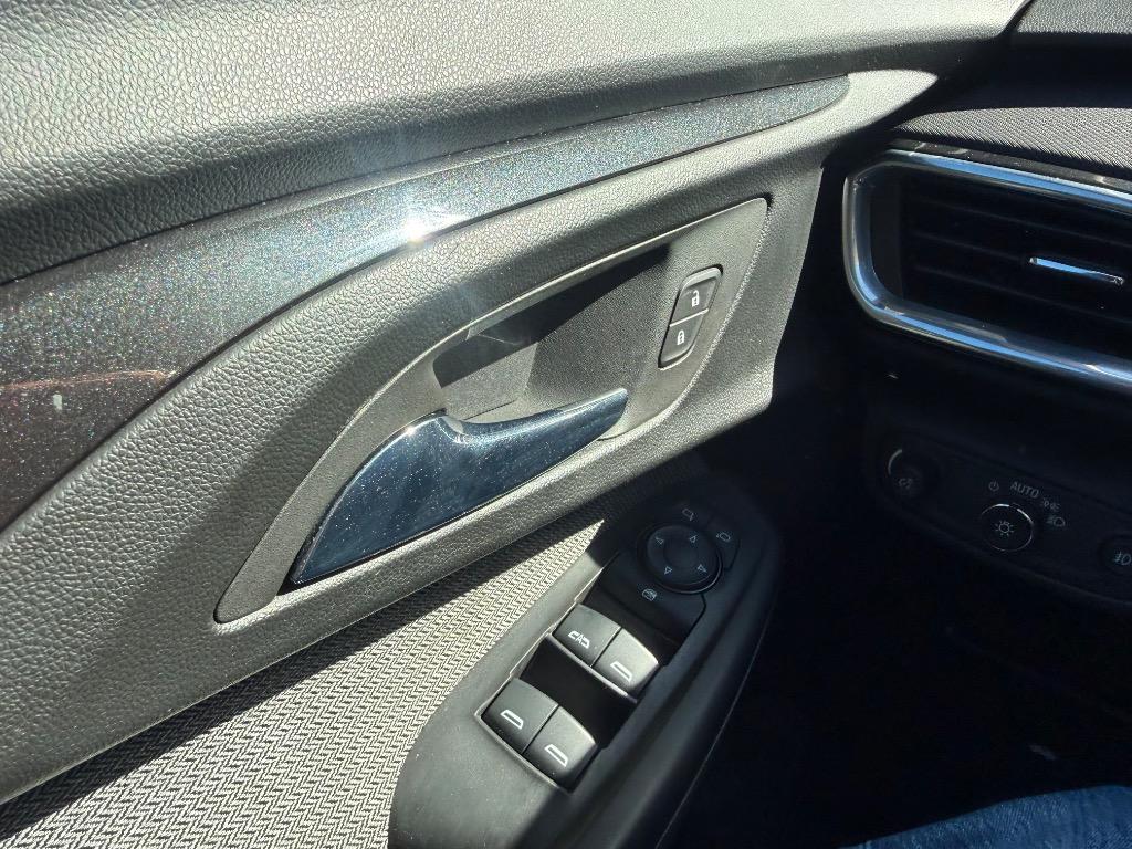 Chevrolet Trailblazer photo 18
